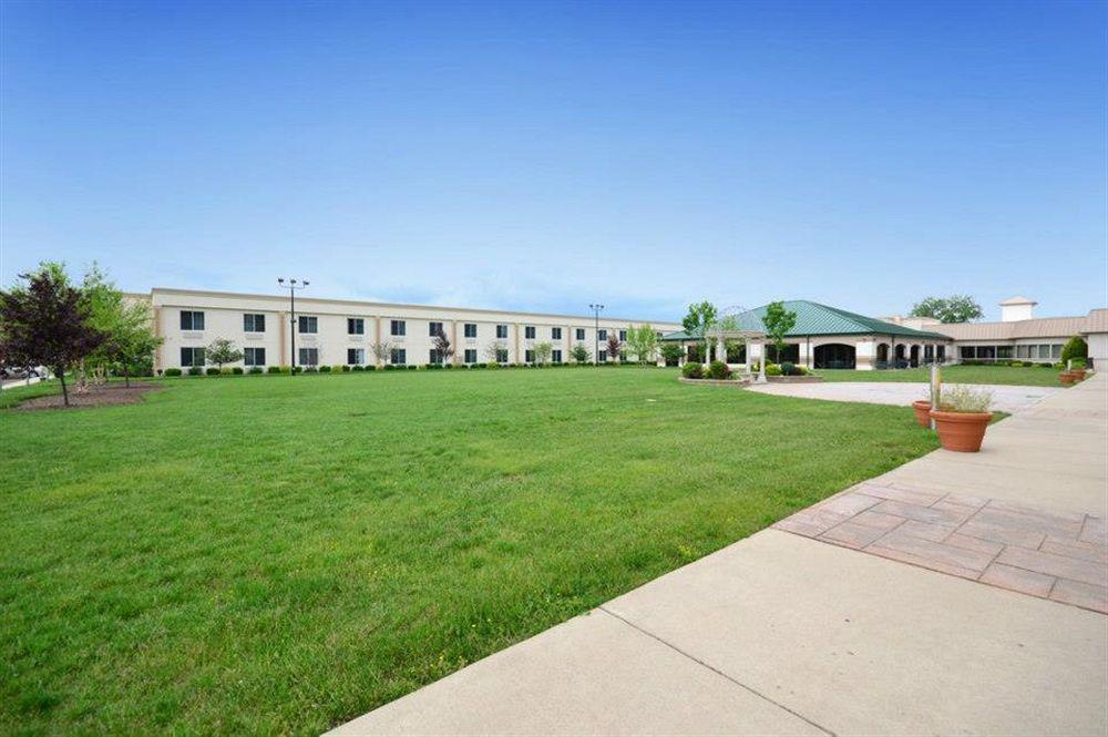 Clarion Inn Elmhurst - Oak Brook Near I-88, I-290, I-294 Kültér fotó